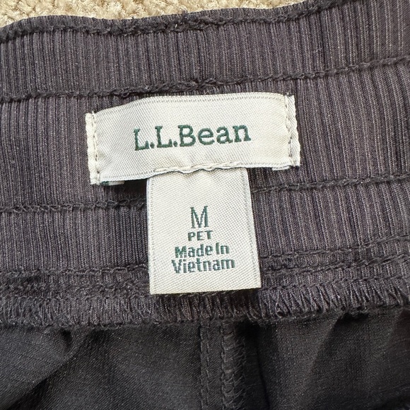 L.L. Bean women’s black Joggers - Picture 2 of 7